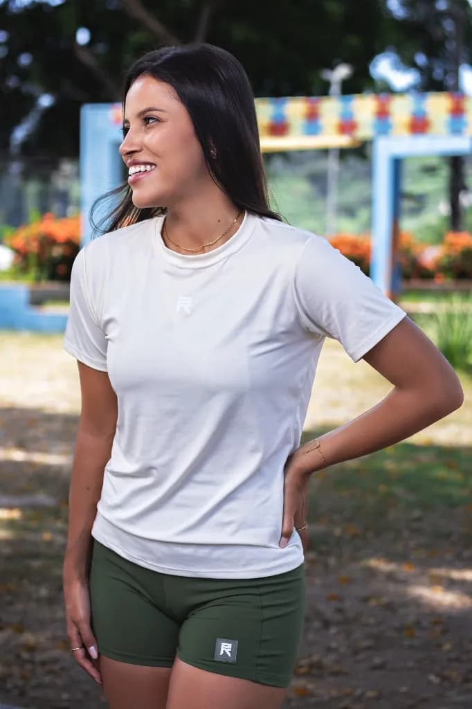 Camiseta Feminina Dry Fit Off-White R2P - Imagem 1